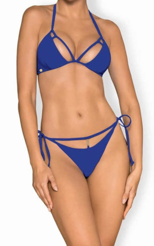 Sexy model dvoudílných plavek v korálově modré barvě